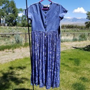 D.D. Blues Denim and Floral Dress Size Small ***NWT***